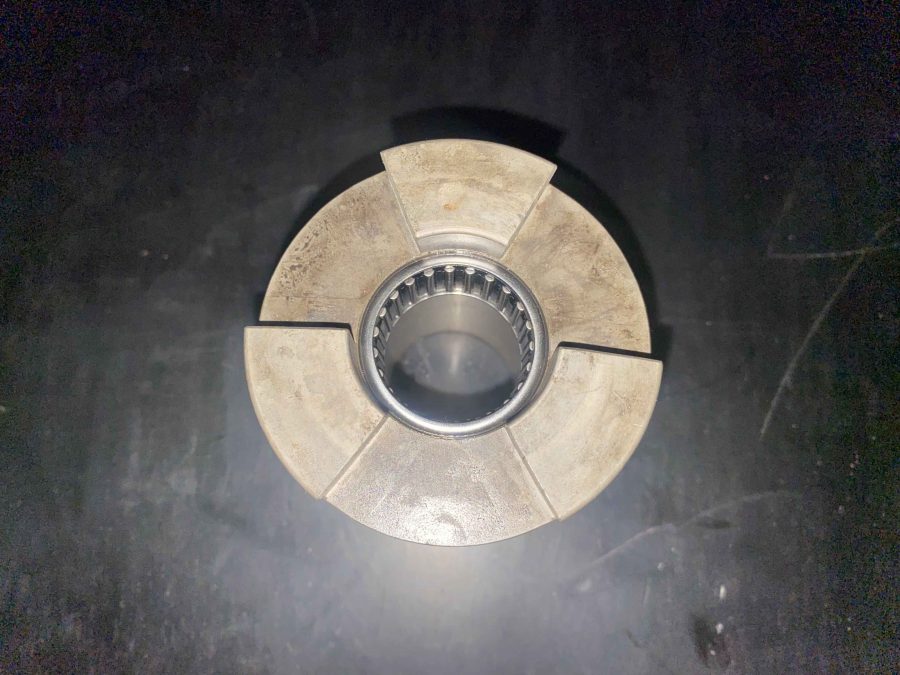 V600C Fixed Dog to Suit Warm Up Clutch (Part AM1050)