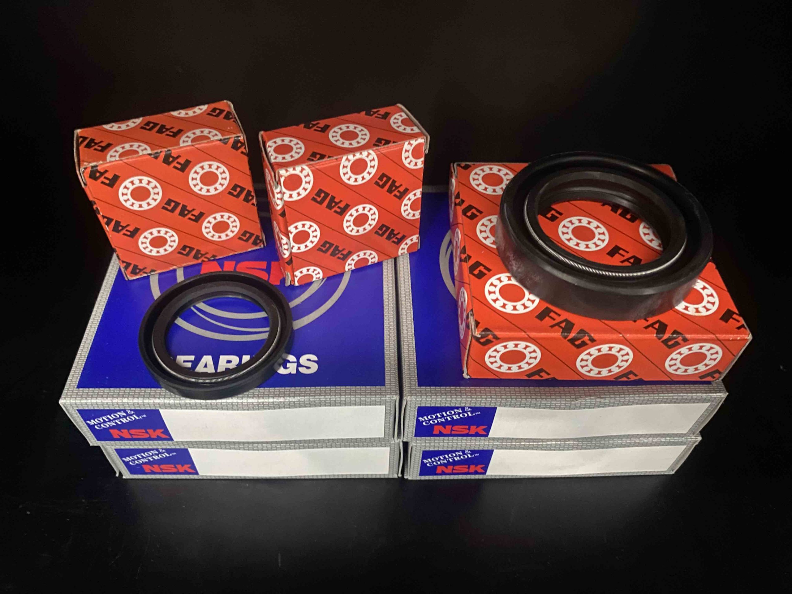 V600C bearing and seal kit with heavy duty thrust bearing components