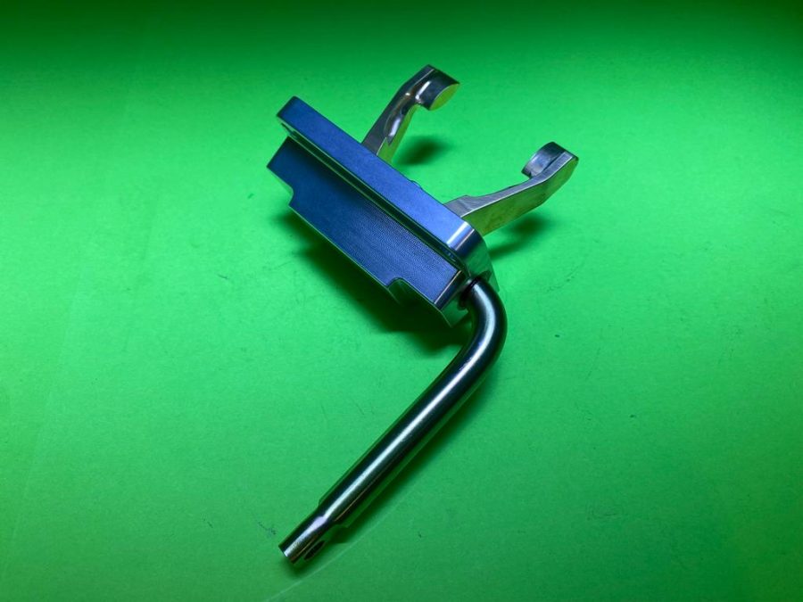 Fork and lever cap assembly bushed billet housing brass insert – black AM1040B or silver AM1040S