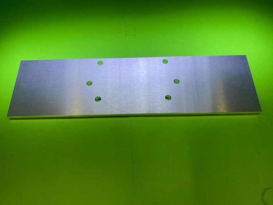Gear box mounting plate 16mm thick steel – AM2601