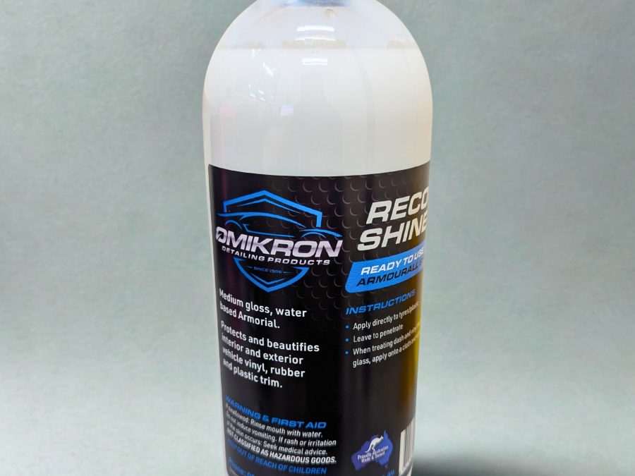 Omikron Reco Shine Armorial 1L bottle for vinyl, rubber and plastic trim